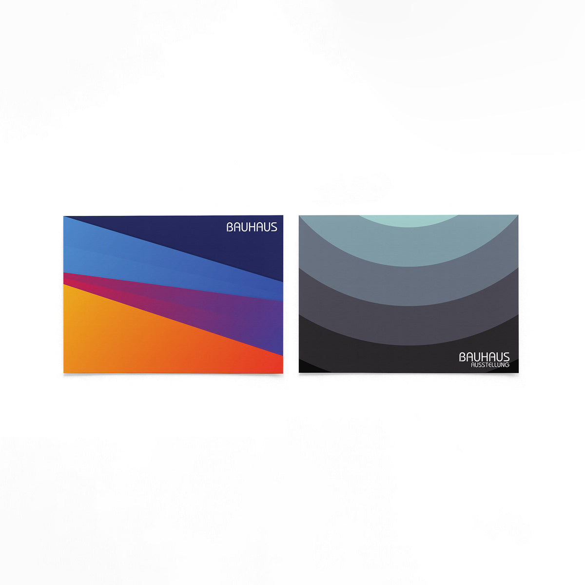 Twee landscape posters met diagonale kleurvlakken en booglagen als vrijstaande productfoto