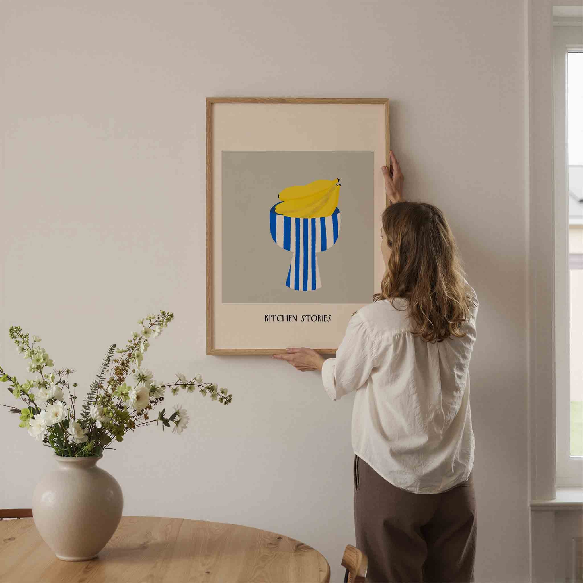 Bananen in gestreepte schaal Poster