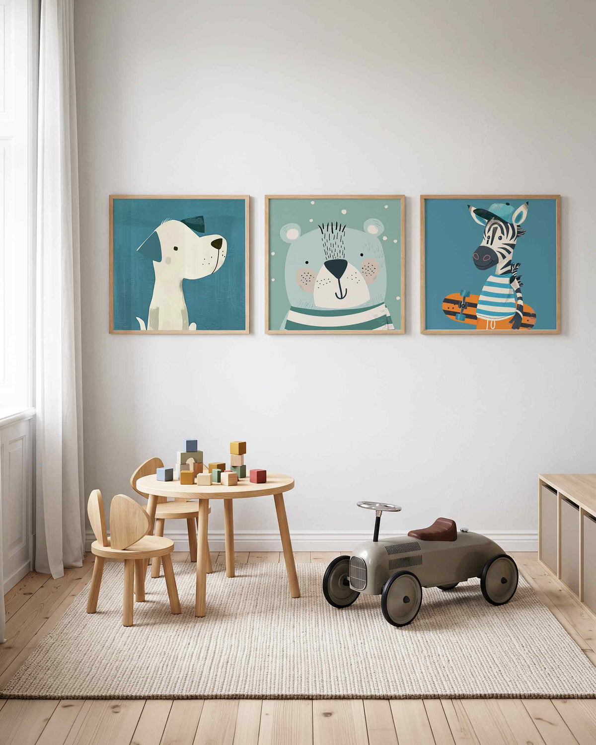 Interieurpresentatie van een driedelige vierkante posterset met dierenportretten