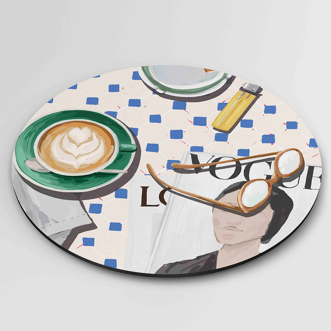 Koffie en tijdschrift Muurcirkel