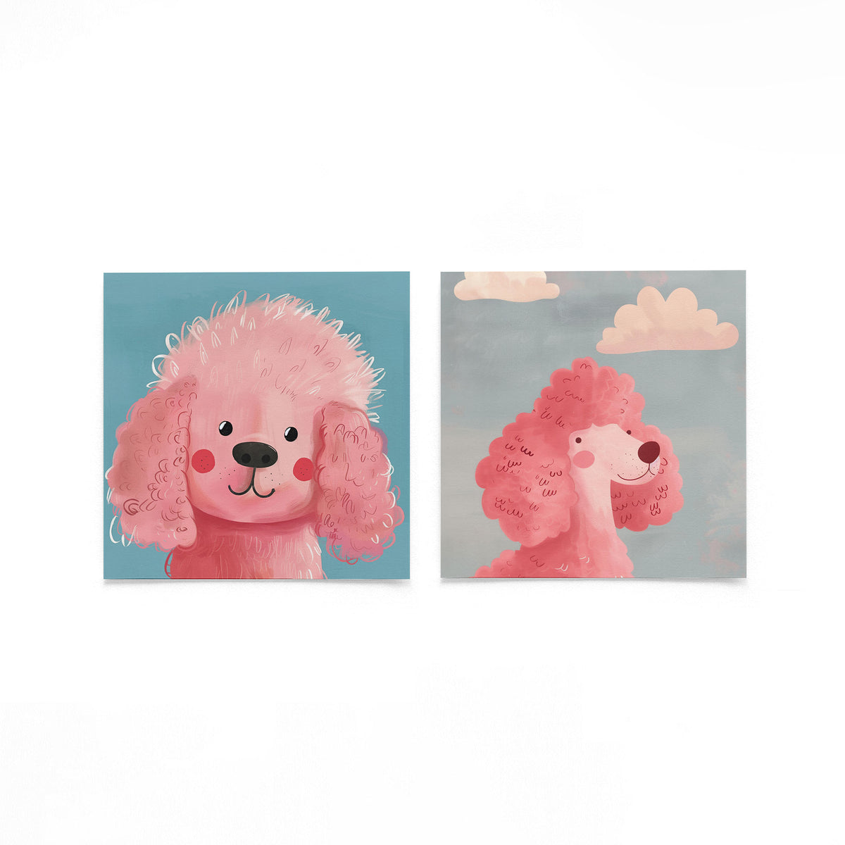 Twee vierkante posters met roze poedels op een gebroken witte achtergrond