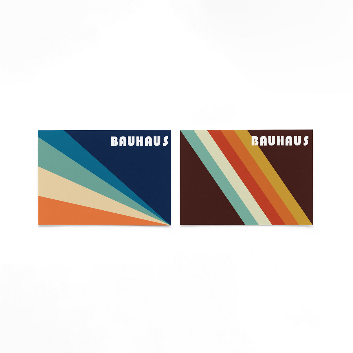 Twee landscape posters met diagonale kleurbanen als vrijstaande productfoto