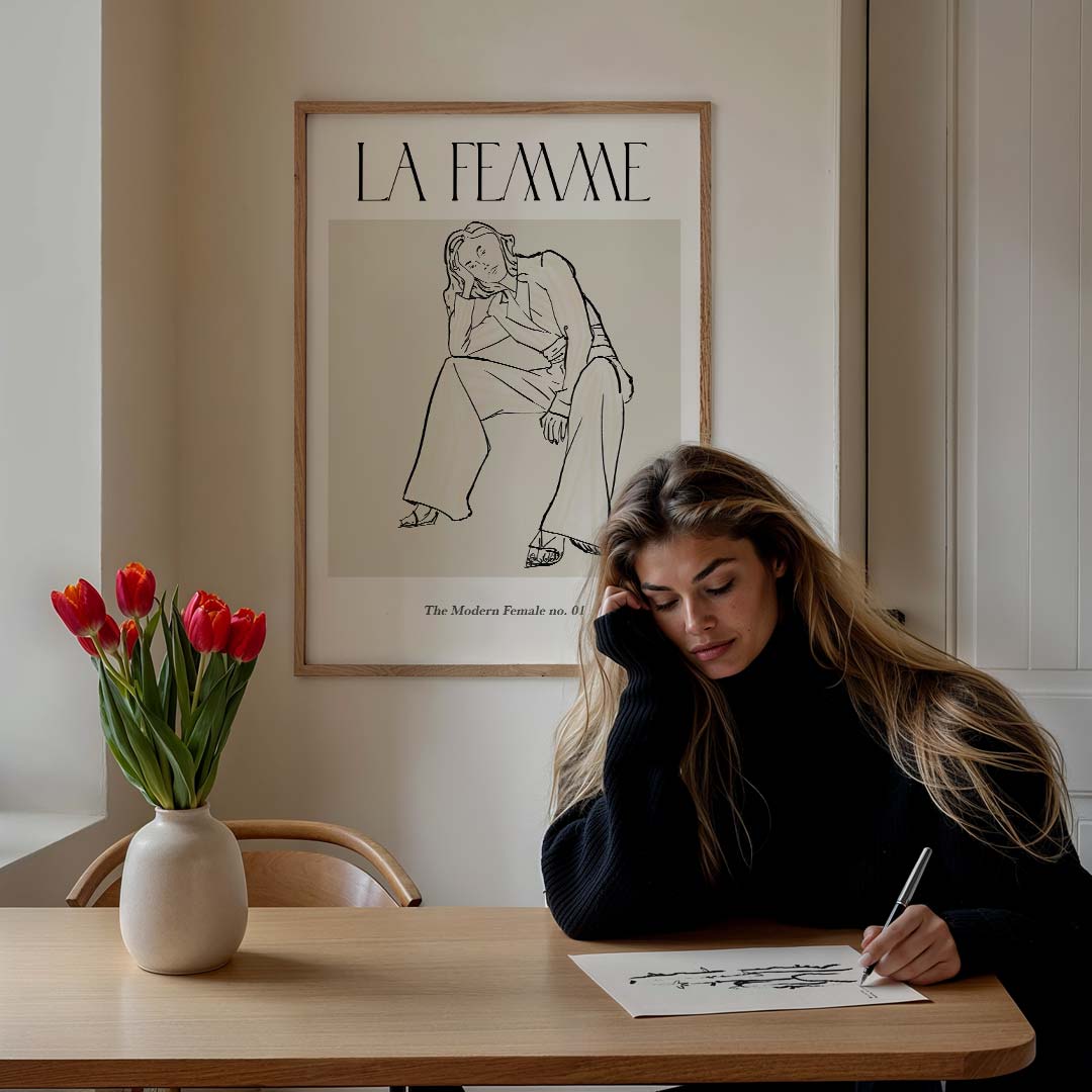 La Femme Modieuze Poster-WallArtistic