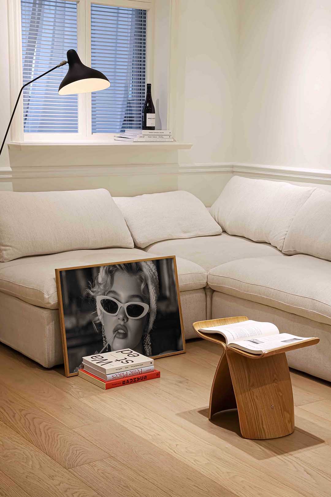 Vrouw met zonnebril Poster