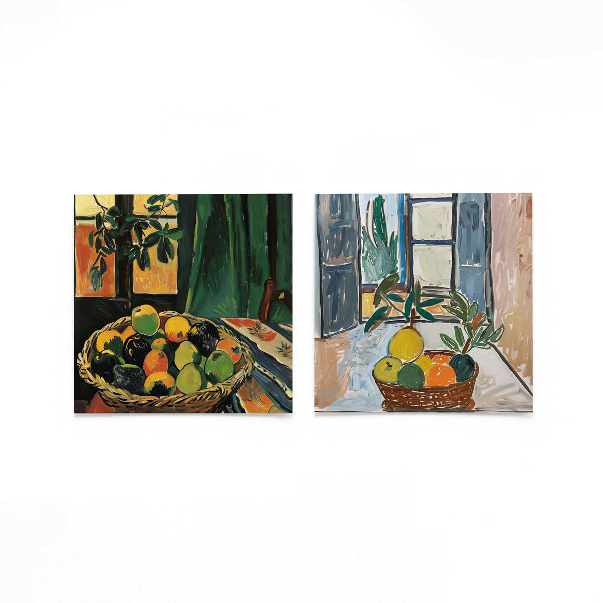 Twee vierkante posters met fruitmanden en planten op een gebroken witte achtergrond