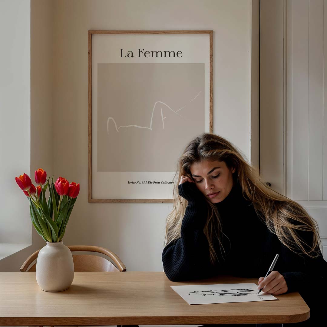 La Femme Elegante Poster-WallArtistic
