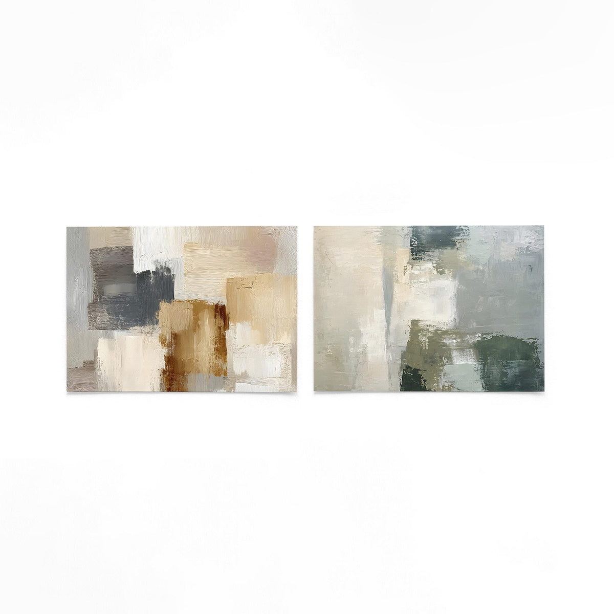 Twee liggende posters met beige, bruin en grijs op een gebroken witte achtergrond