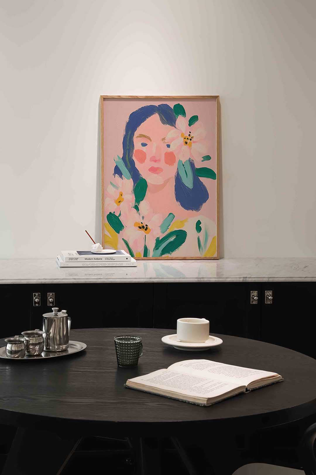 Bloemen en gezicht Poster