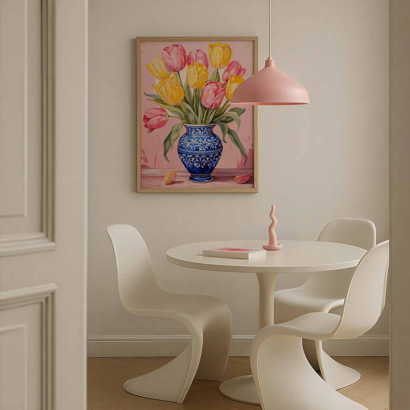 Bloeiende Tulpen in Blauwe Vaas Poster