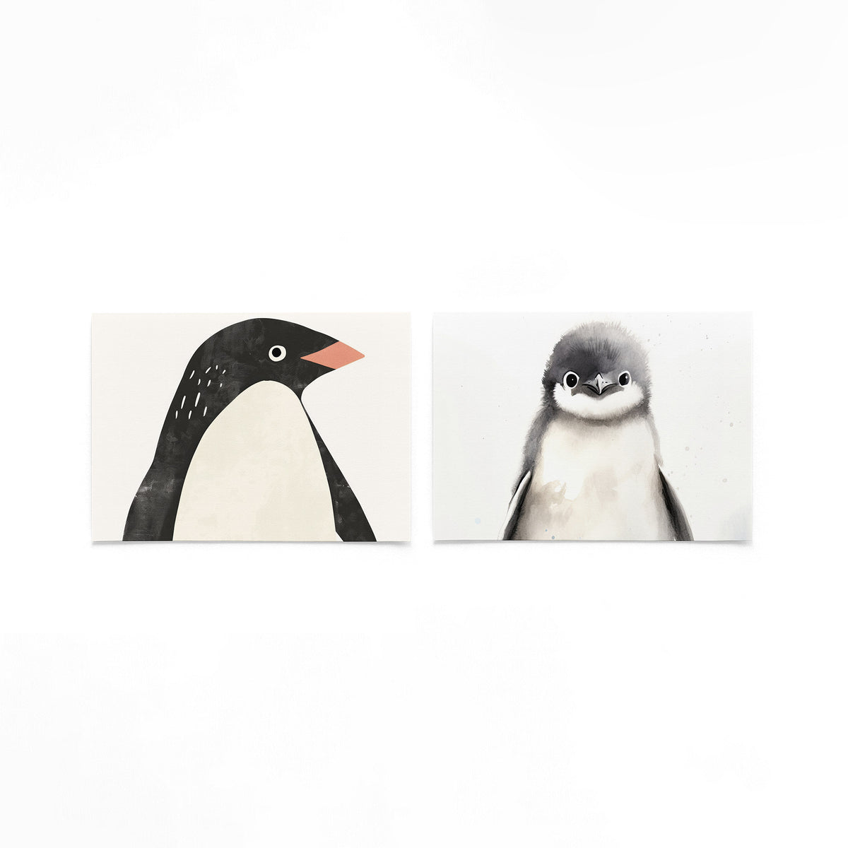 Twee liggende posters met een speelse pinguïn met een zwart-wit kleurenschema op een gebroken witte achtergrond