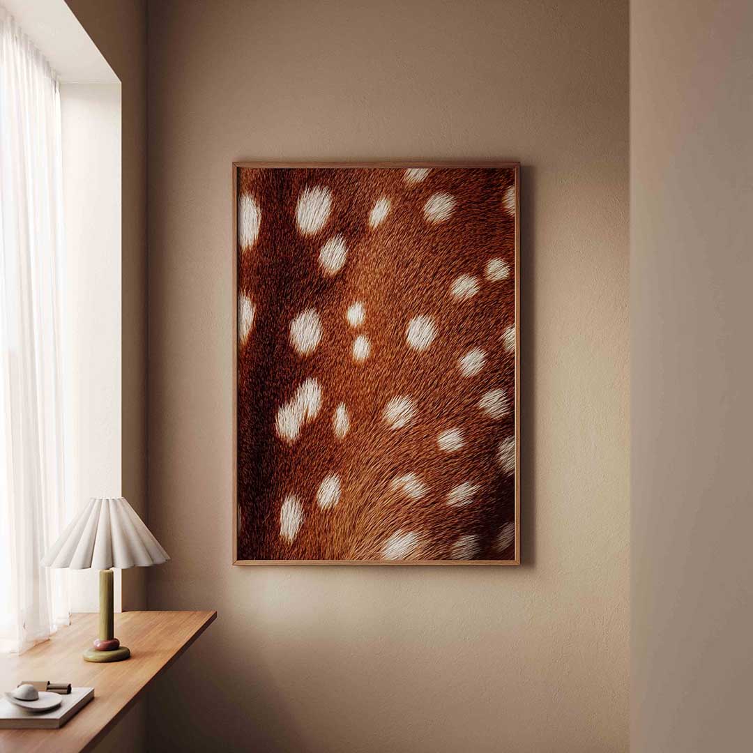 Bruine vacht met witte stippen Poster