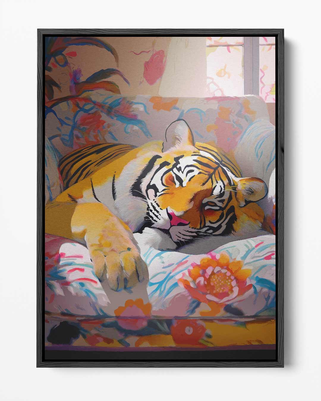 Luie Tijger Knus in Bloemenfauteuil Kunstwerk-canvas-dibond-plexiglas-wanddecoratie-WallArtistic